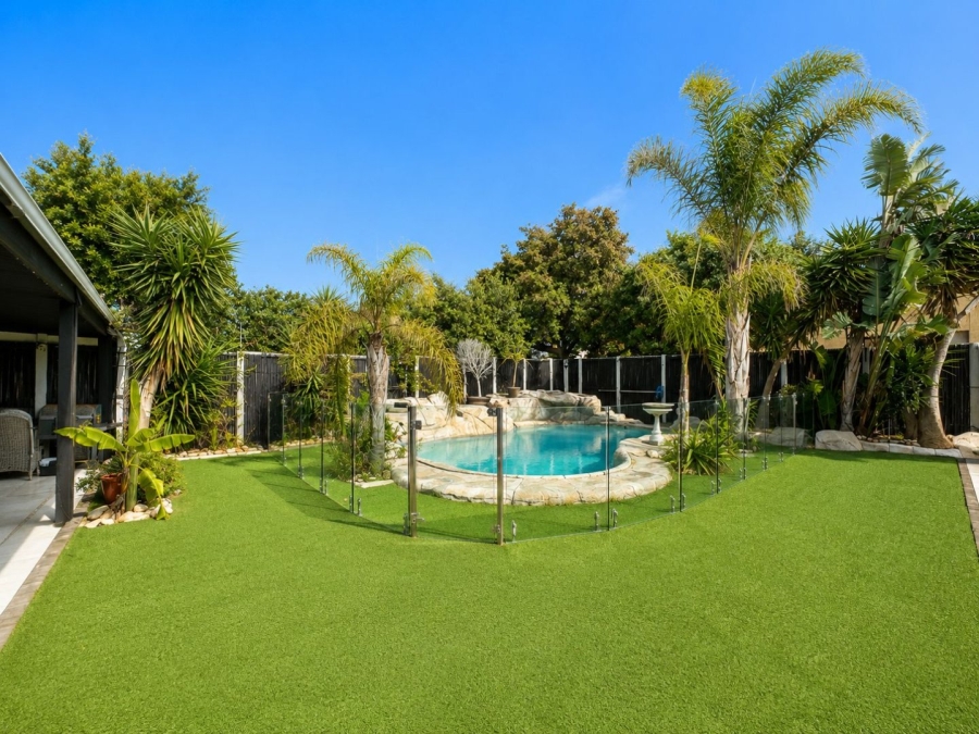 4 Bedroom Property for Sale in Flamingo Vlei Western Cape